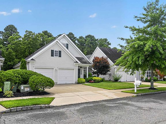 2nd image of 78 Burnside Dr