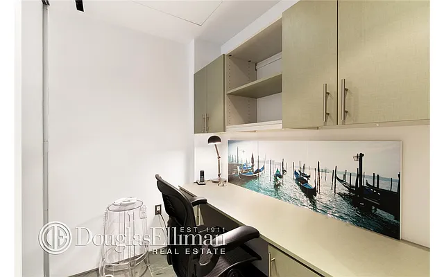 Rented by Douglas Elliman | media 39