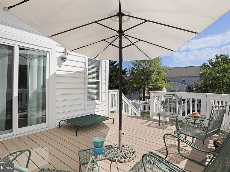 42903 Redfield St — Photo 31