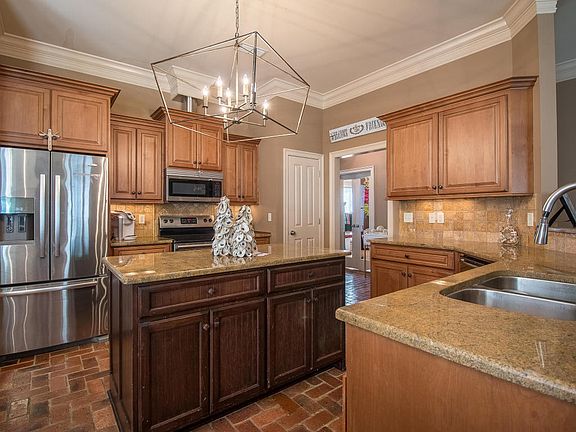 5th image of 11537 Briarstone Pl