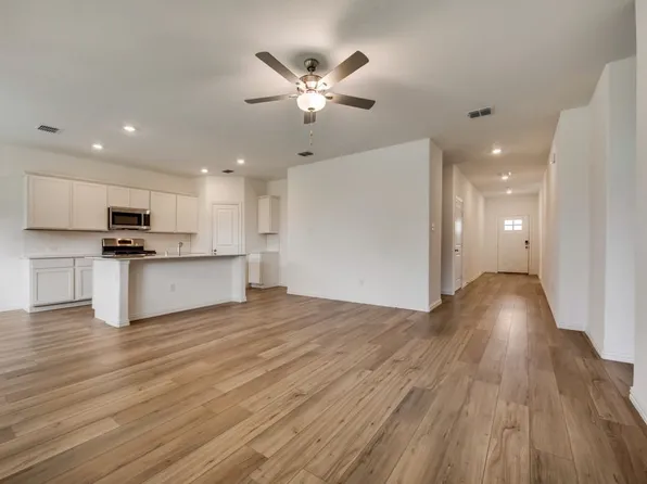 1515 Fearless Ln, Crandall, TX 75114