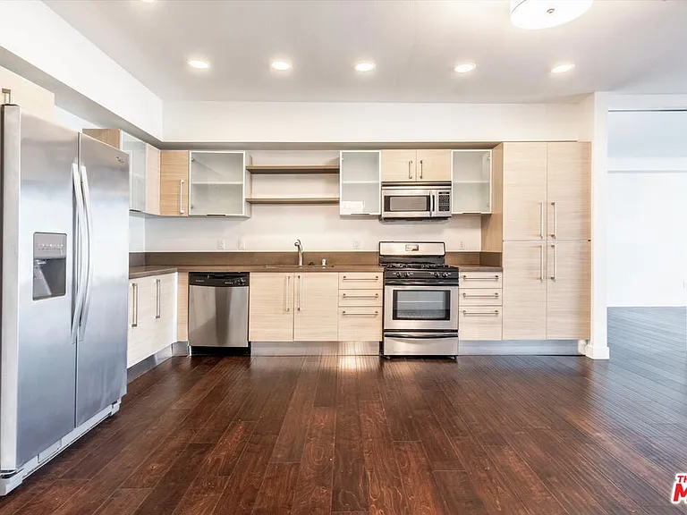 1234 Wilshire Blvd #405 — Photo 15