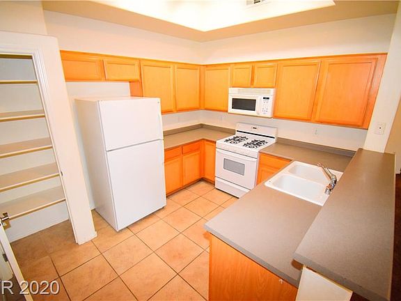 2nd image of 10650 Calico Mountain Ave Unit 102
