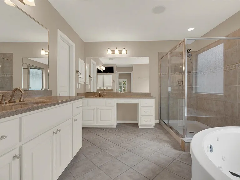 1524 Birdsall St — Photo 34