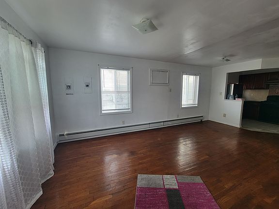 3rd image of 310 Beach 70th St Floor 1