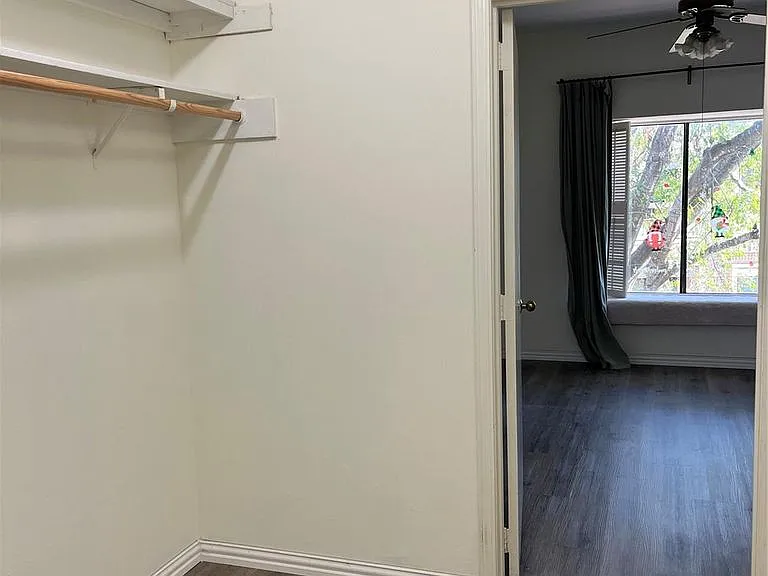 2nd bedroom closet