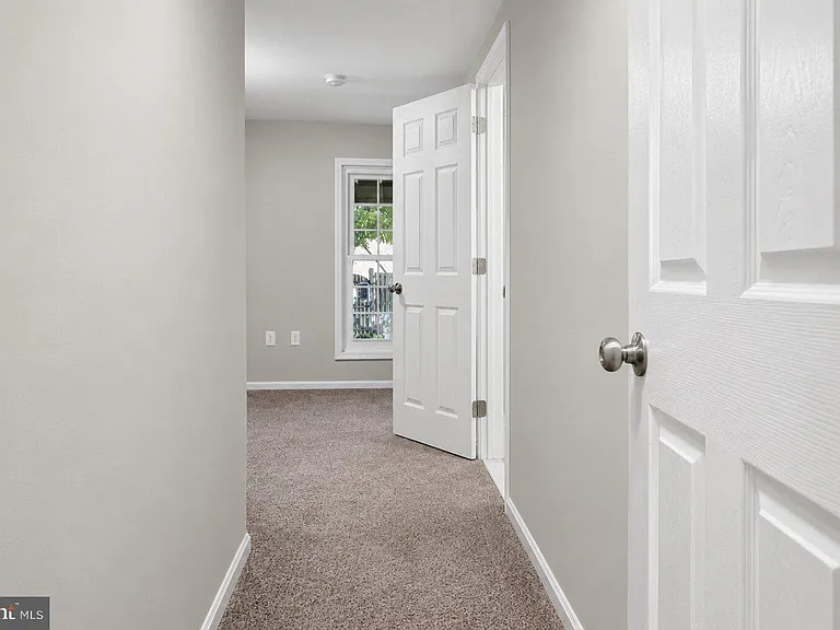 722 Hetzel Ter SE — Photo 25