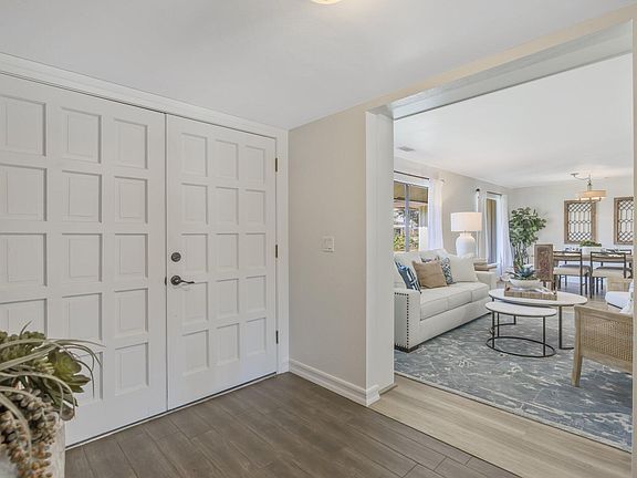 4th image of 1742 S Royal Oaks Drive