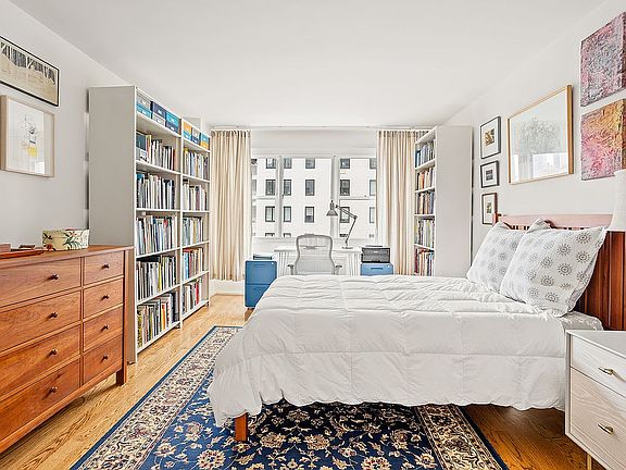 3rd image of 201 E 66th St APT 6N