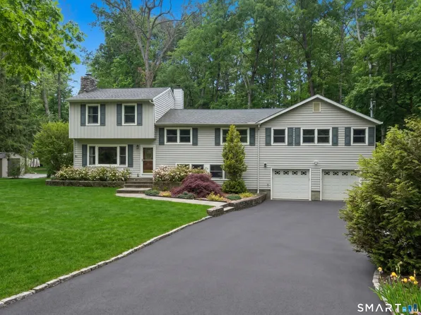 8 Marilyn Road, Brookfield, CT 06804