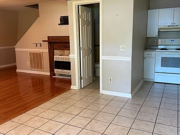 5th image of 1016 Bryant Dr