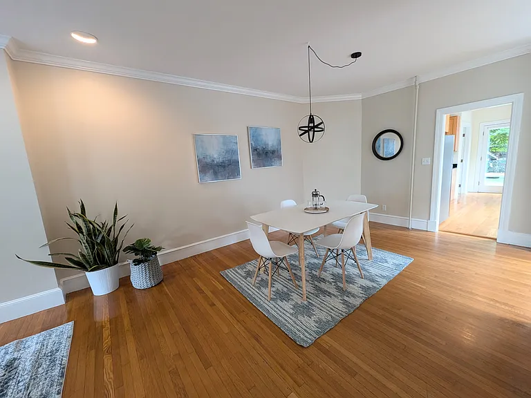 106 Franklin St — Photo 6