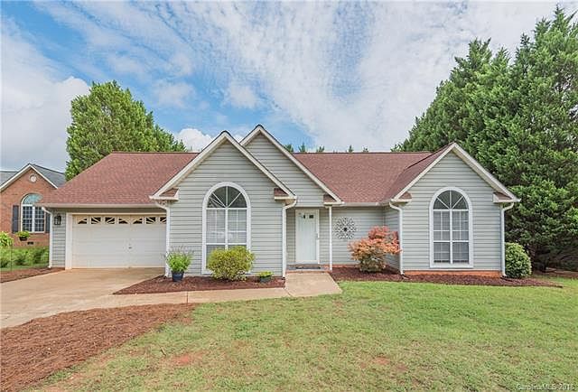 1st image of 105 Brookshire Dr