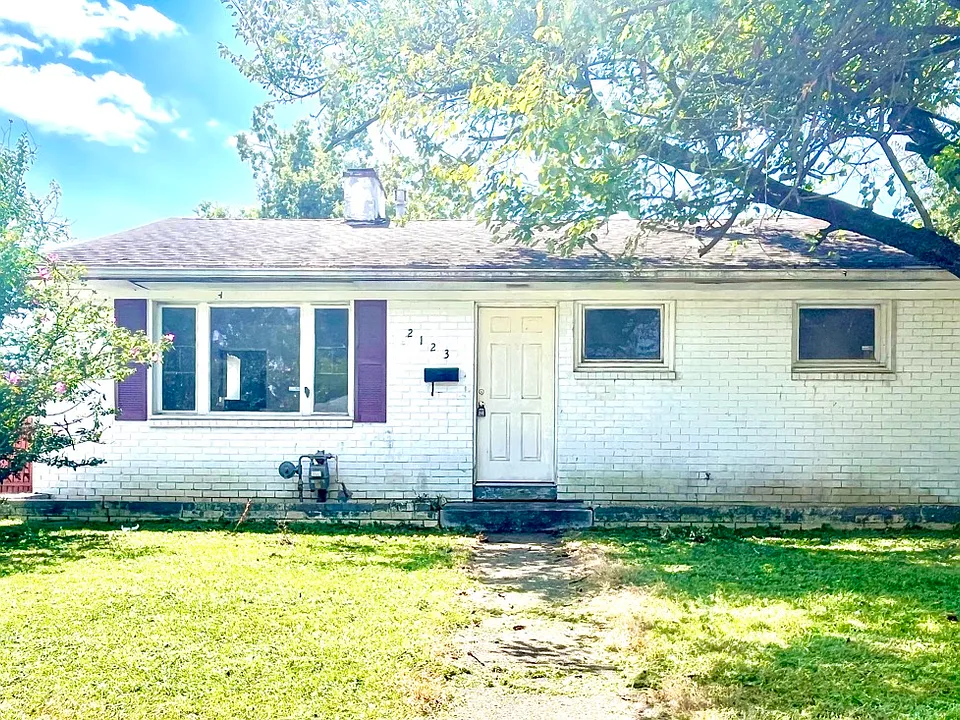 2123 Covert Ave