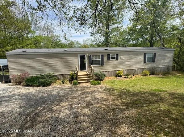 349 W Cox Rd, Byhalia, MS 38611