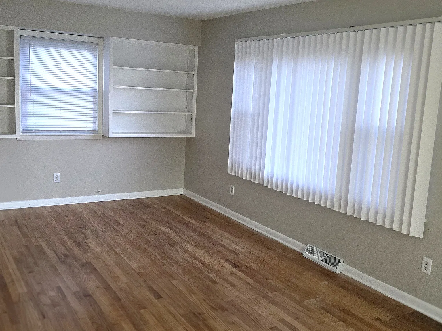 1313 N Main St — Photo 4