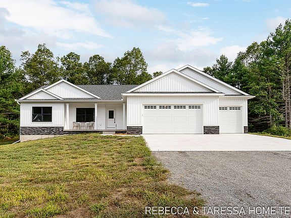 3rd image of 6024 Vesper Dr #24