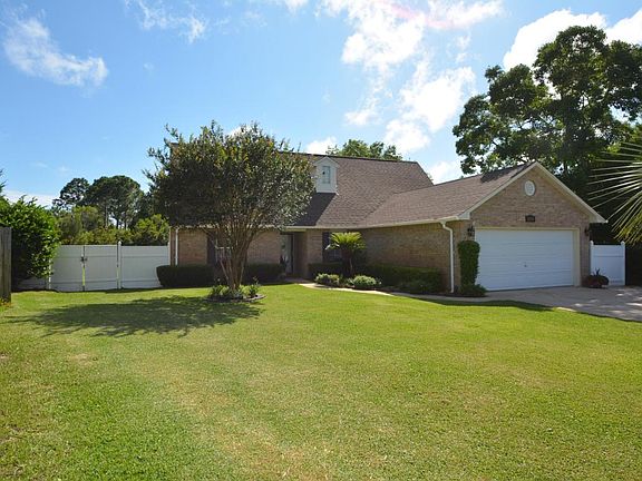 4th image of 2205 Prytania Cir