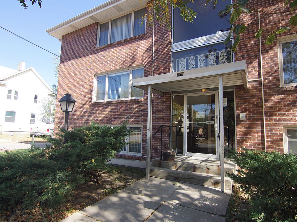 1st image of 830 S 10th St APT 12