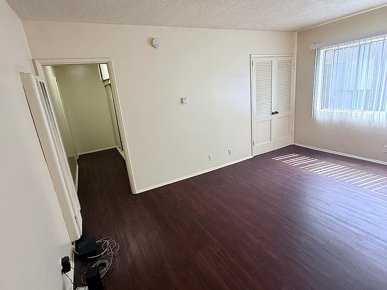 3920 W 113th St #5 — Photo 18