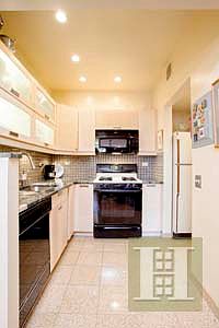 2nd image of 23 W 104th St APT 3A