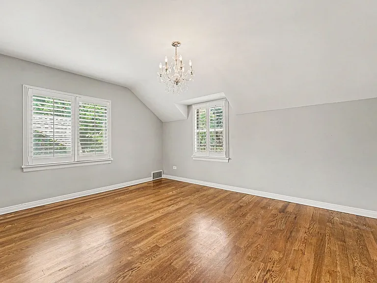 746 N Monaco Pkwy — Photo 24