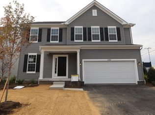 4493 Morbitzer Ln, Grove City, OH 43123