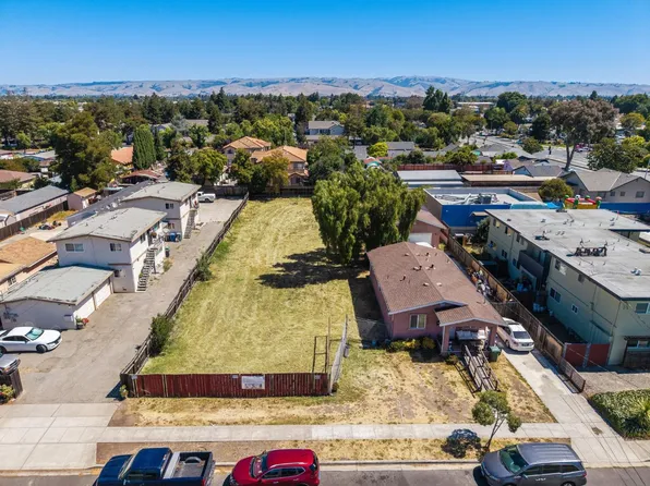 36952 Mulberry St, Newark, CA 94560