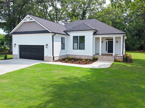 206 N Hamilton St, Williamston, SC 29697