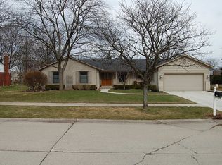 12026 Talltree Dr, Plymouth, MI 48170