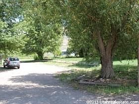 3rd image of 130 Willowbrook Ln