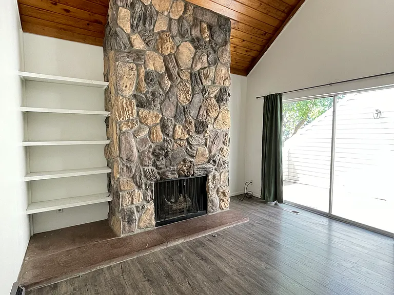 2690 S Xanadu Way #A — Photo 9