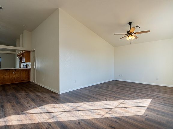 4th image of 1701 S 45th Dr