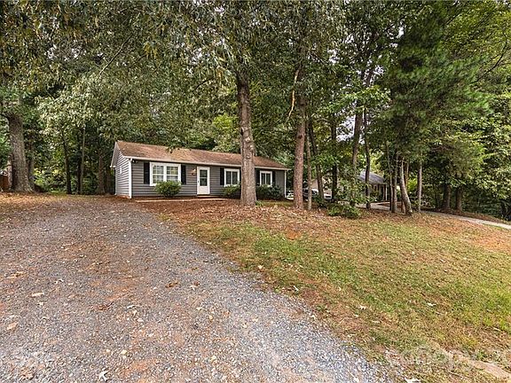 2nd image of 8443 Clear Meadow Ln