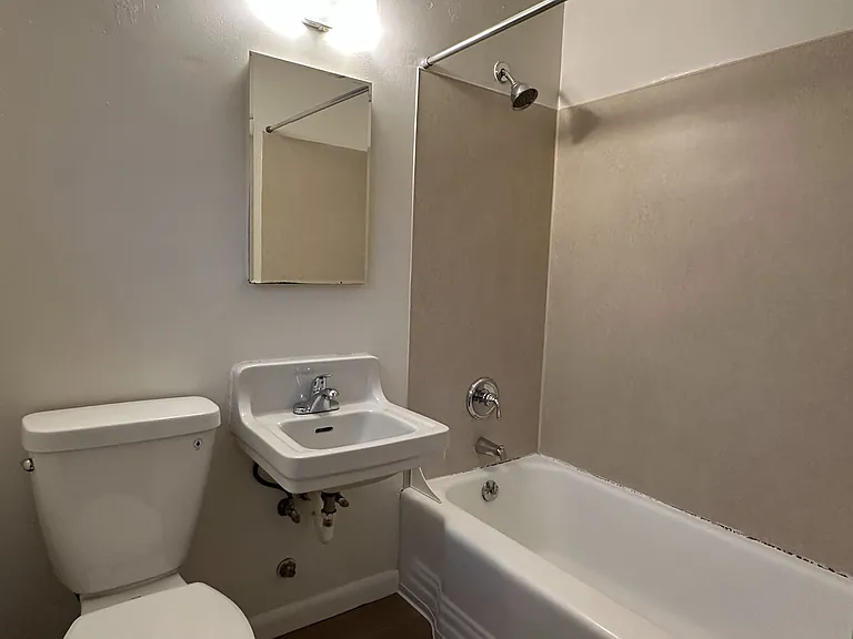 5926 Fauntleroy Way SW #11 — Photo 6