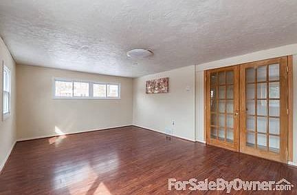 4th image of 205 Slack Dr