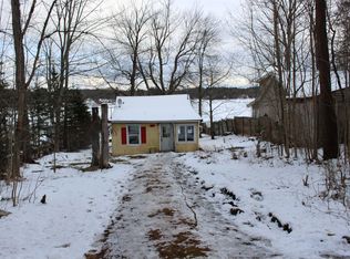 5718 Crooked St, Broadalbin, NY 12025