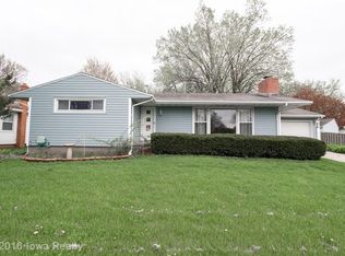 7326 Monroe Ct, Urbandale, IA 50322