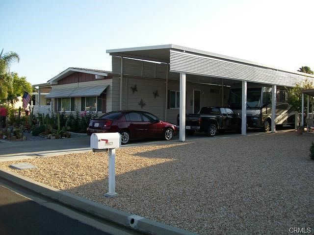 1st image of 38560 Via Amarilla