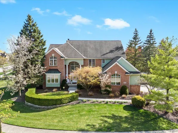 46833 Marisa Ct, Plymouth, MI 48170