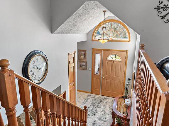 5th image of 2884 Barberry Dr