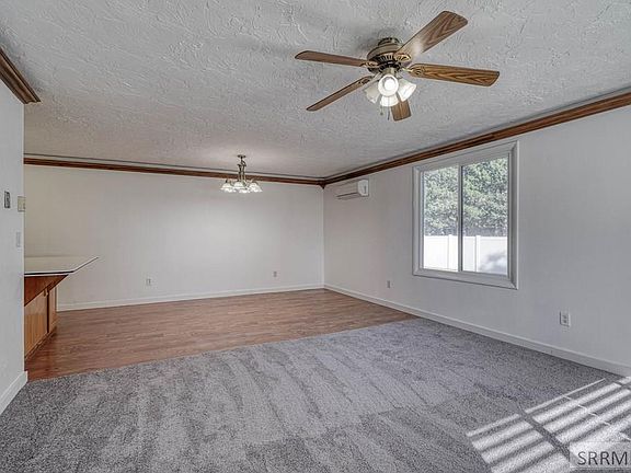 2nd image of 2019 Van Cir