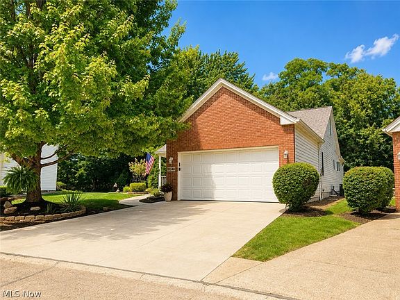 3rd image of 12546 Woodberry Ln