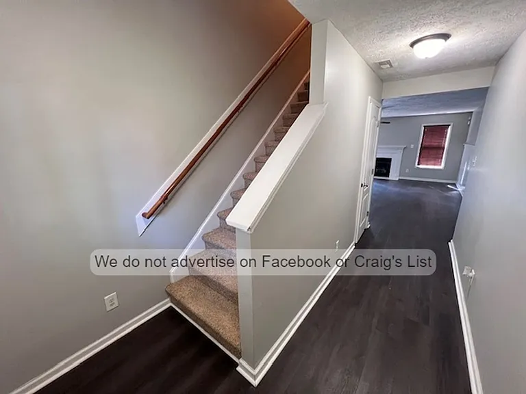 1233 Screech Owl Dr — Photo 2