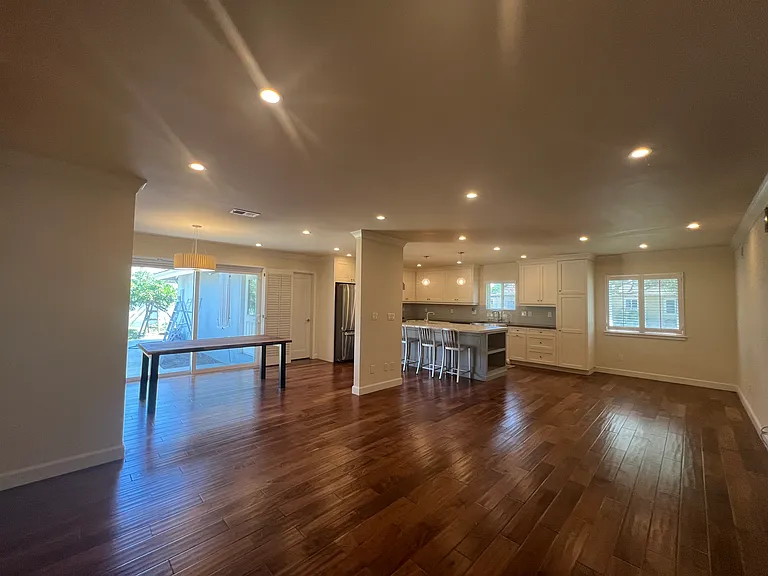 55 W Arthur Ave — Photo 23
