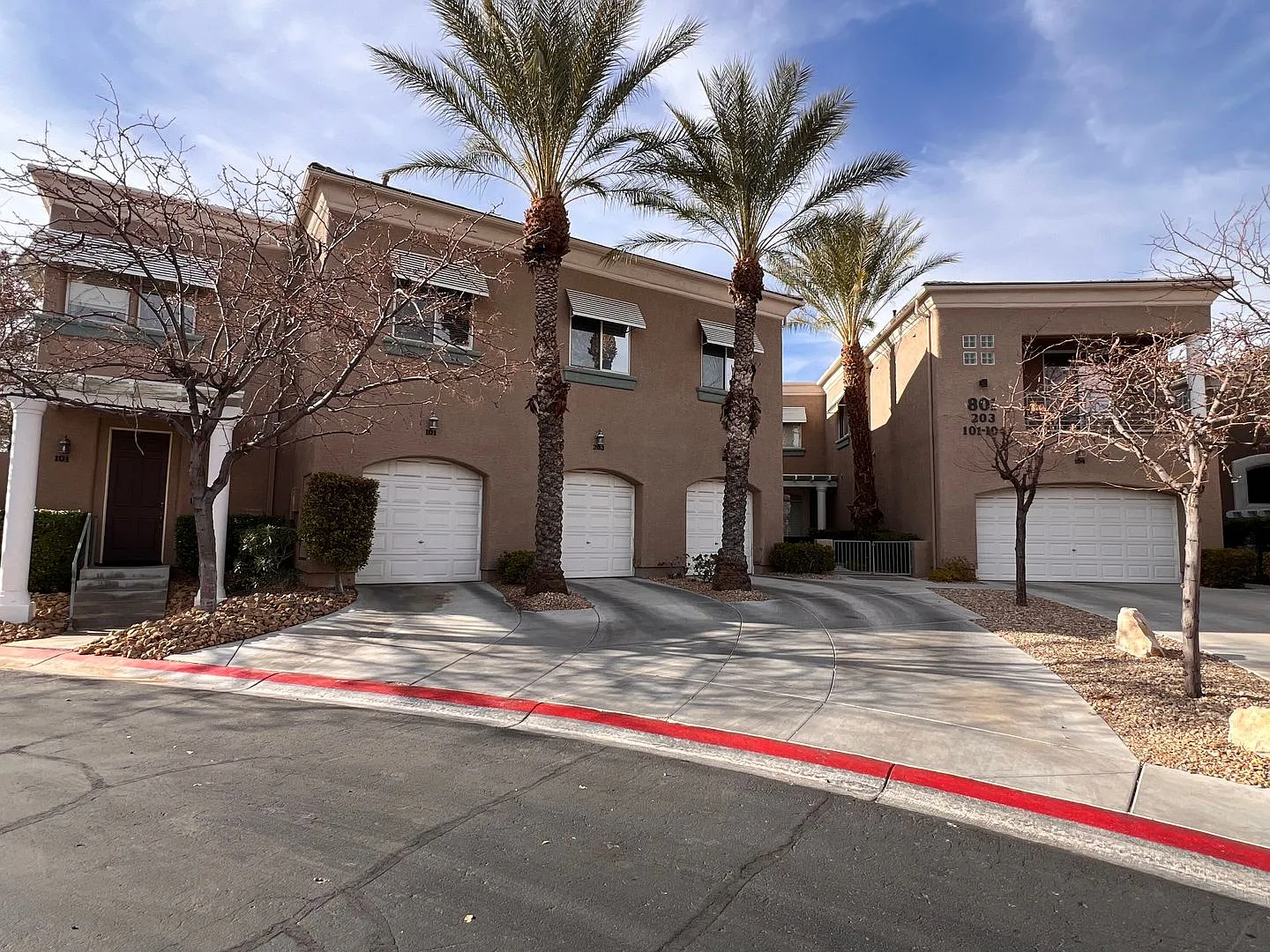 Summerlin Condo - Gated - Community Pool 2 Car Garage - 500 Off First Months Rent — Photo 1