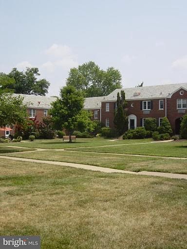 1st image of 13 Auburn Ct #5-13C