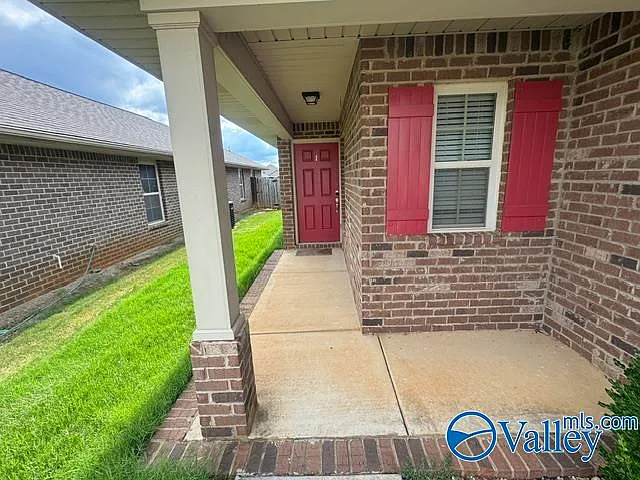 4 bed, 2.0 bath, 1663 sqft, $1,750 — Photo 2