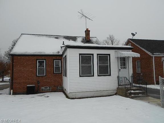 5th image of 25850 Farringdon Ave