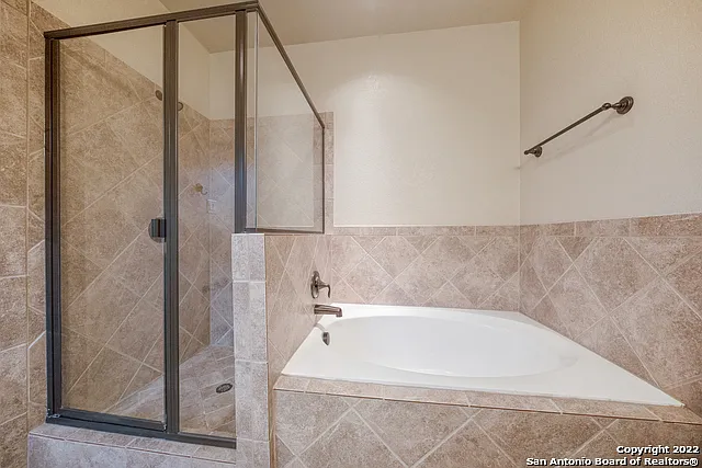 9839 Bricewood Cv — Photo 19
